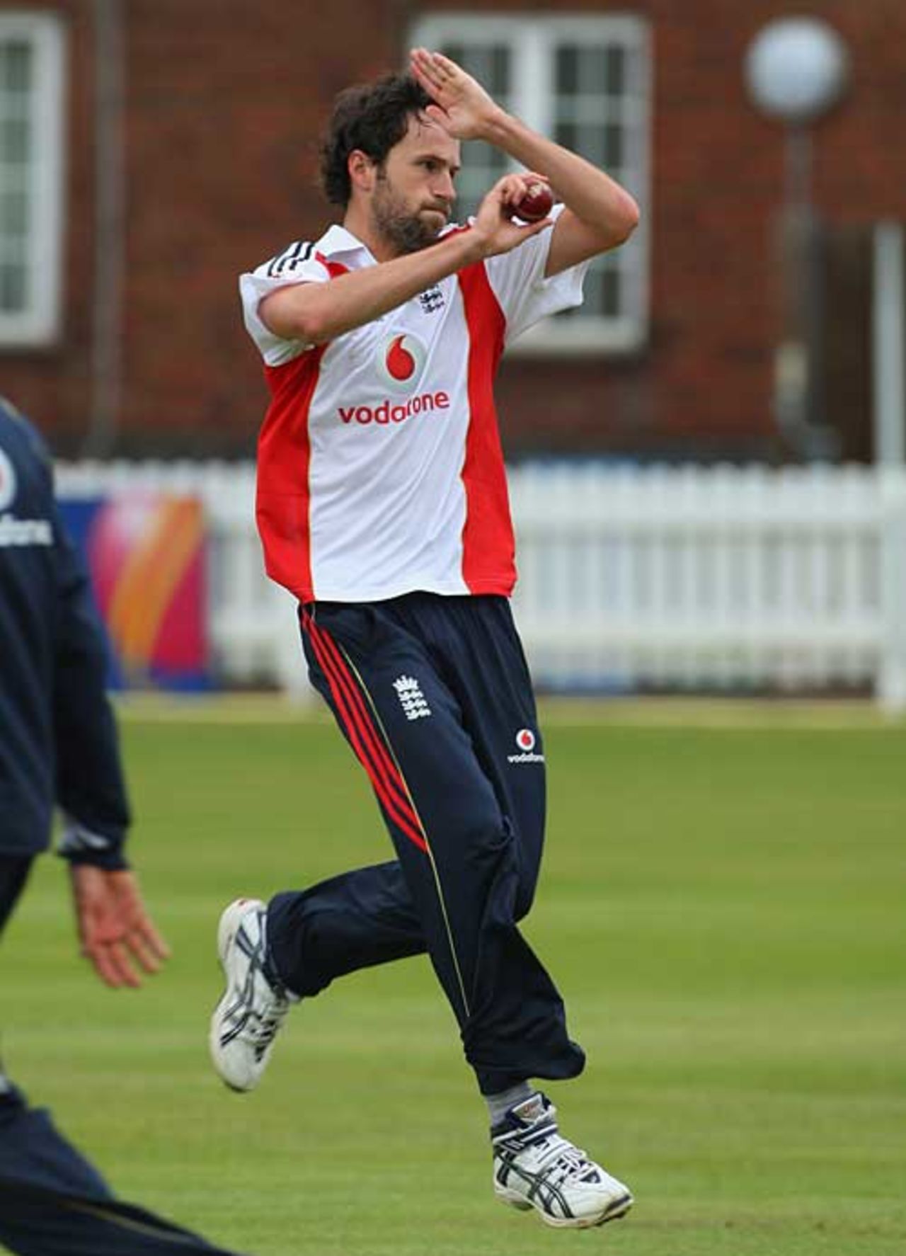 Graham Onions prepares for his Test debut at Lord's, England v West Indies, 1st Test, Lord's, May 5, 2009