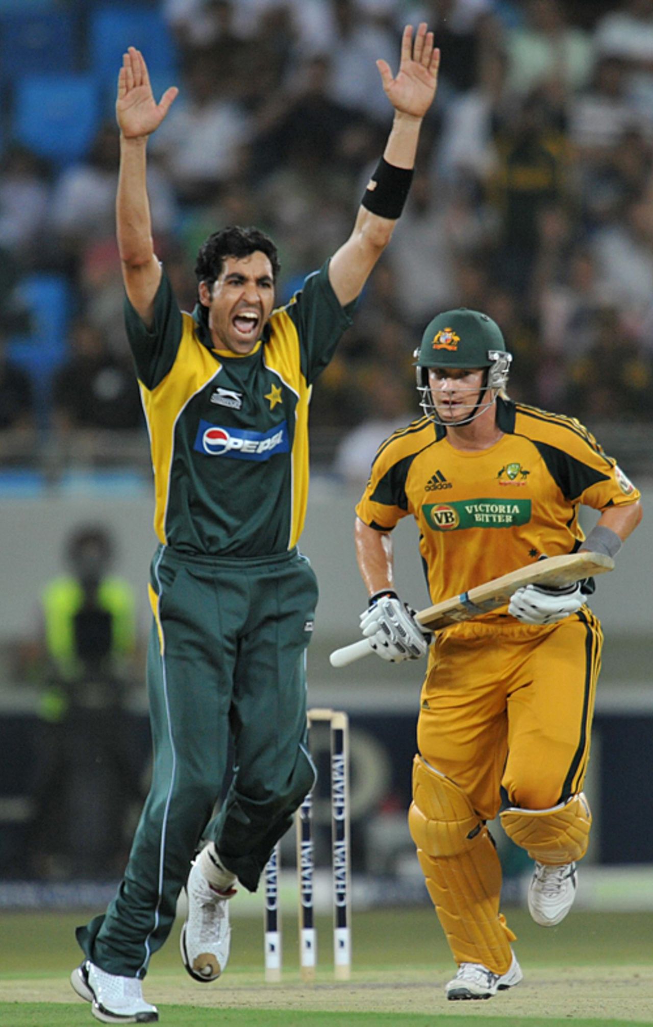 Umar Gul successfully appeals for an lbw against Shane Watson, Pakistan v Australia, only Twenty20 international, Dubai, May 7, 2009