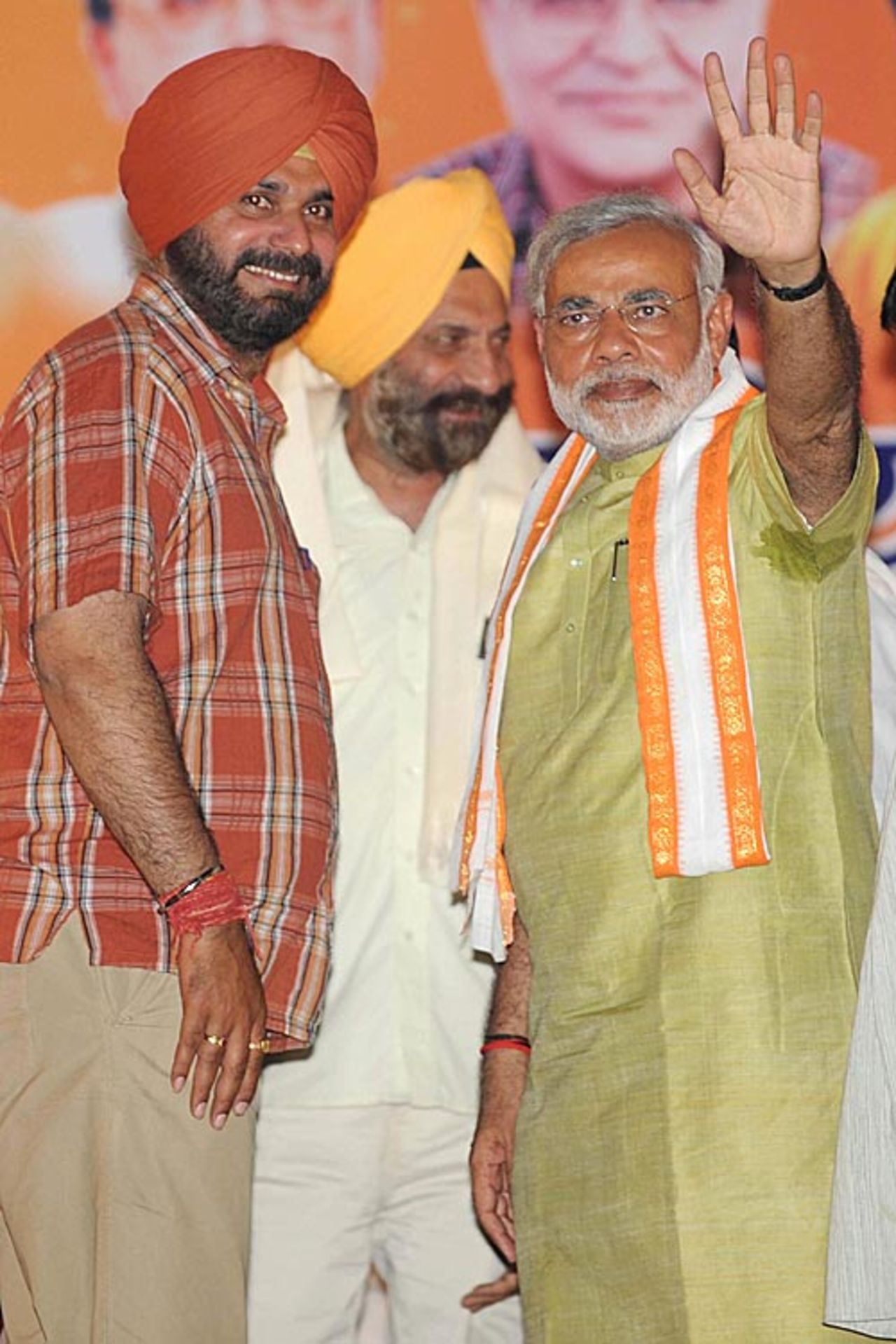 Navjot Singh Sidhu with the Gujarat Chief Minister Narendra Modi, Amritsar, May 8, 2009