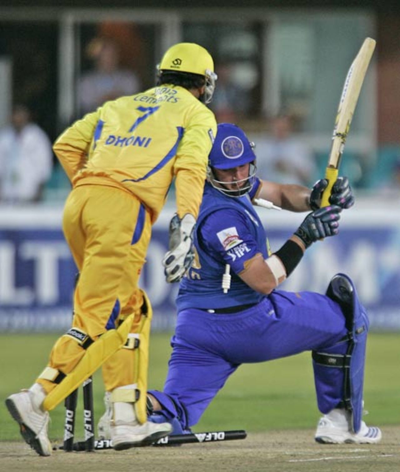 Graeme Smith looks back to find he is stumped by MS Dhoni, Chennai Super Kings v Rajasthan Royals, IPL, 37th match, Kimberley, May 9, 2009