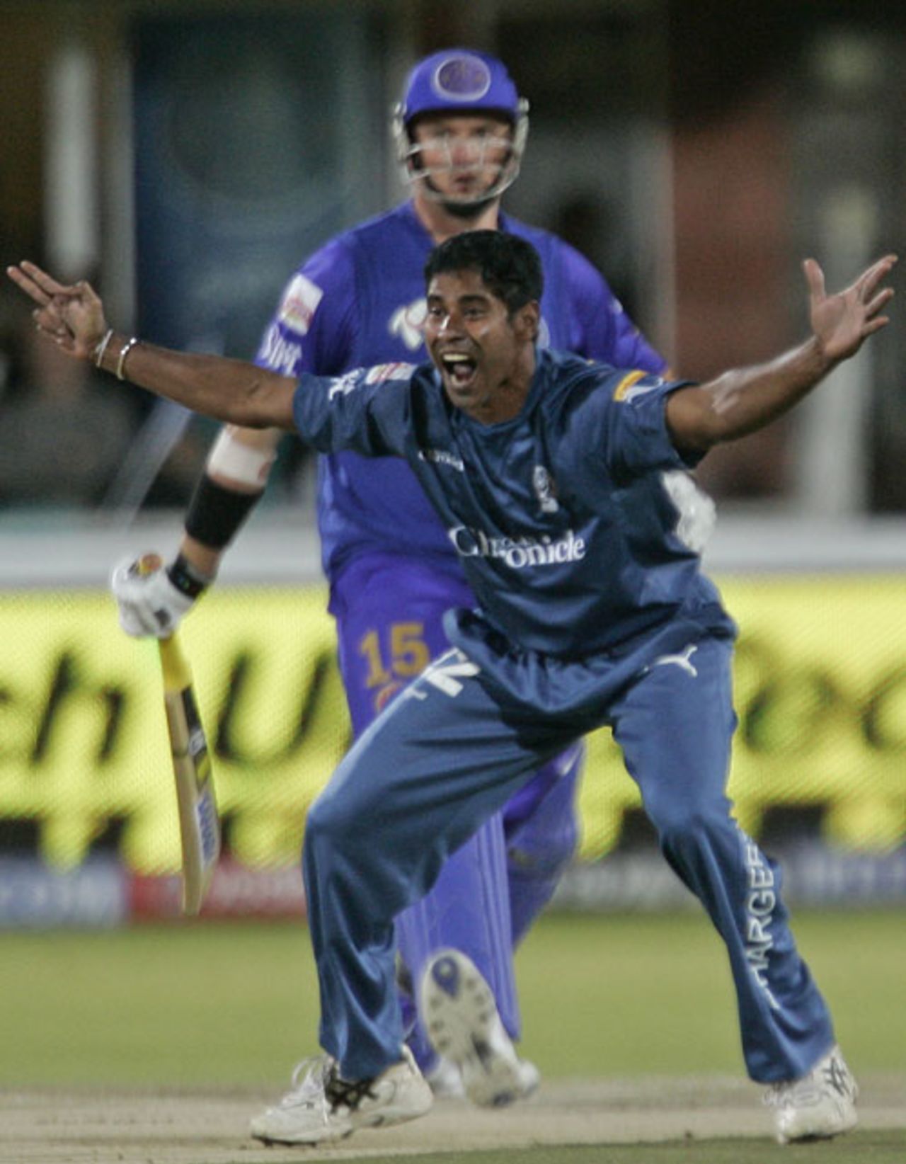 Chaminda Vaas trapped Graeme Smith lbw with his first delivery, Deccan Chargers v Rajasthan Royals, IPL, 40th match, Kimberley, May 11, 2009