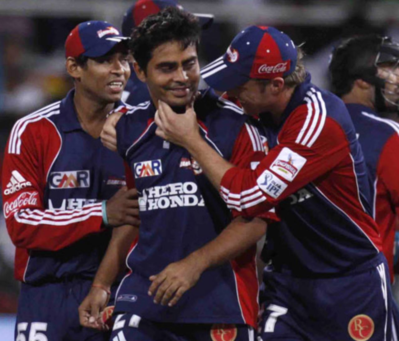 Rajat Bhatia is congratulated by Tillkaratne Dilshan and AB de Villiers, Deccan Chargers v Delhi Daredevils, IPL, Durban, May 13, 2009