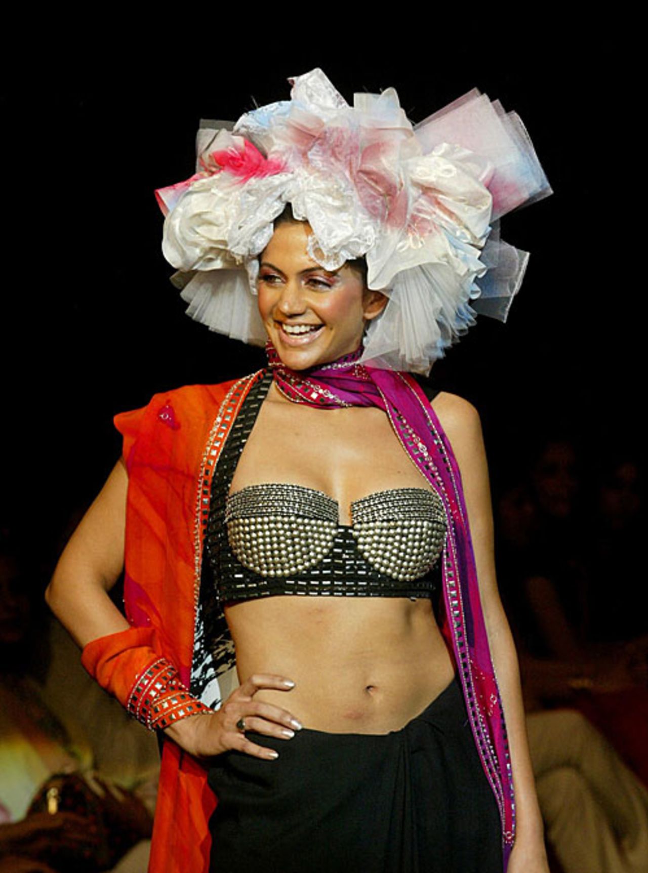 Mandira Bedi at a fashion show, April 22, 2005