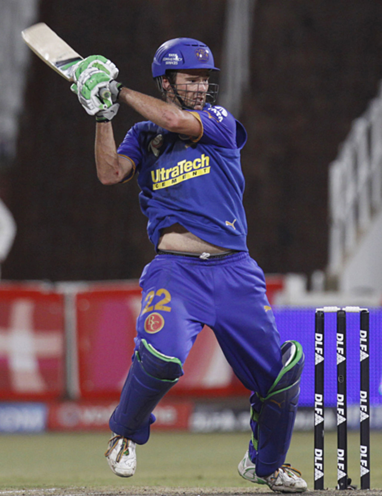 Rob Quiney smashes it through the off side, Mumbai Indians v Rajasthan Royals, 45th match, IPL, Durban, May 14, 2009