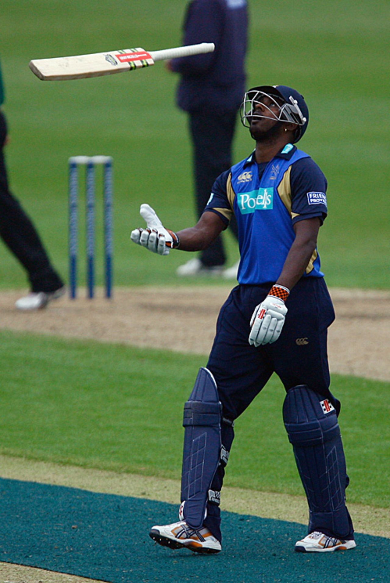 Dimitri Mascarenhas tosses his bat in frustration after falling for 18, Worcestershire v Hampshire, Friends Provident Trophy, New Road, May 14, 2009