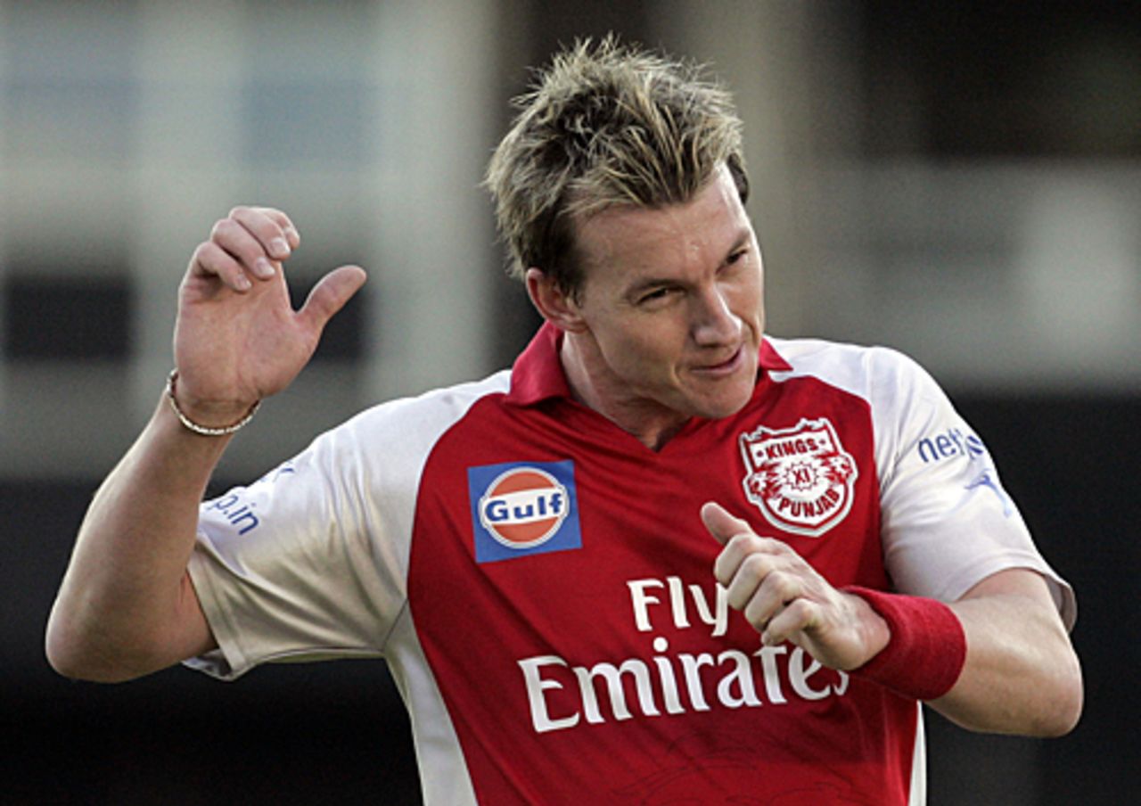 Brett Lee is delighted after sending back Virender Sehwag, Delhi Daredevils v Kings XI Punjab, 46th match, IPL, Bloemfontein, May 15, 2009
