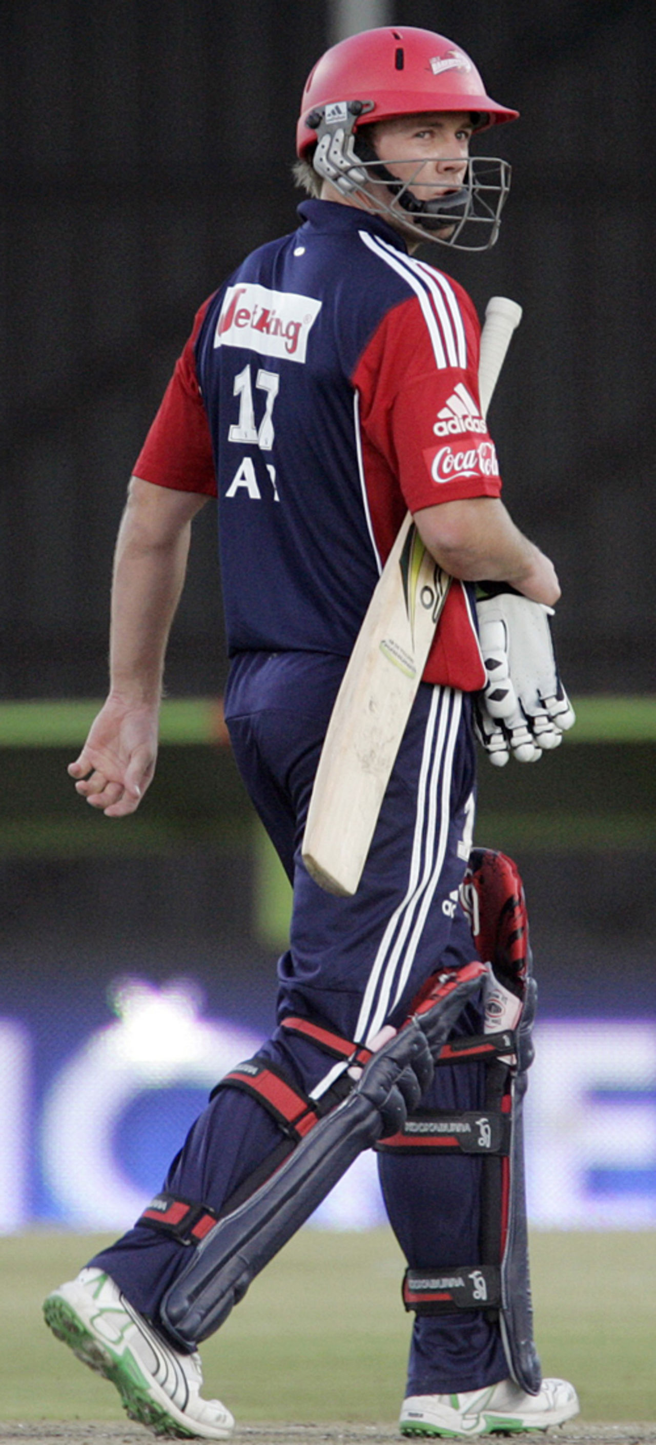 AB de Villiers heads back to the pavilion after scoring 11, Delhi Daredevils v Kings XI Punjab, 46th match, IPL, Bloemfontein, May 15, 2009