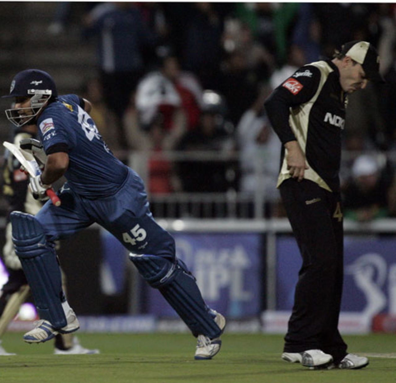 Brendon McCullum is a picture of disappointment after Rohit Sharma steals the win, Deccan Chargers v Kolkata Knight Riders, IPL, Johannesburg, May 16, 2009 