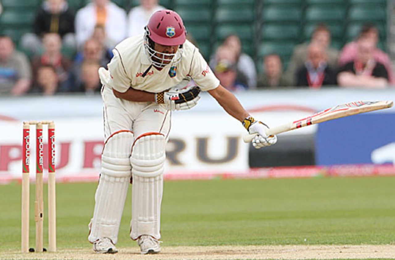 Ramnaresh Sarwan takes a painful blow on the body, England v West Indies, 2nd Test, Chester-le-Street, 4th day, May 17, 2009