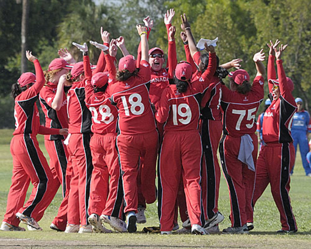 Canada celebrate their win over USA, ICC Americas women's championship, Florida, May 20, 2009