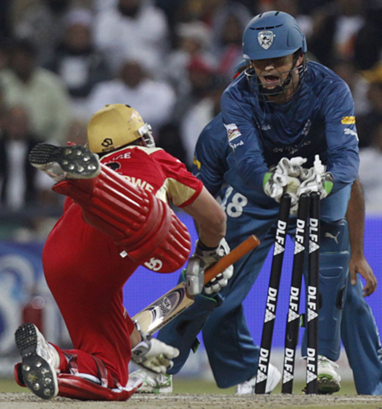 Quick glovework from Adam Gilchrist has Roelof van der Merwe short of his crease, Royal Challengers Bangalore v Deccan Chargers, IPL, final, Johannesburg, May 24, 2009