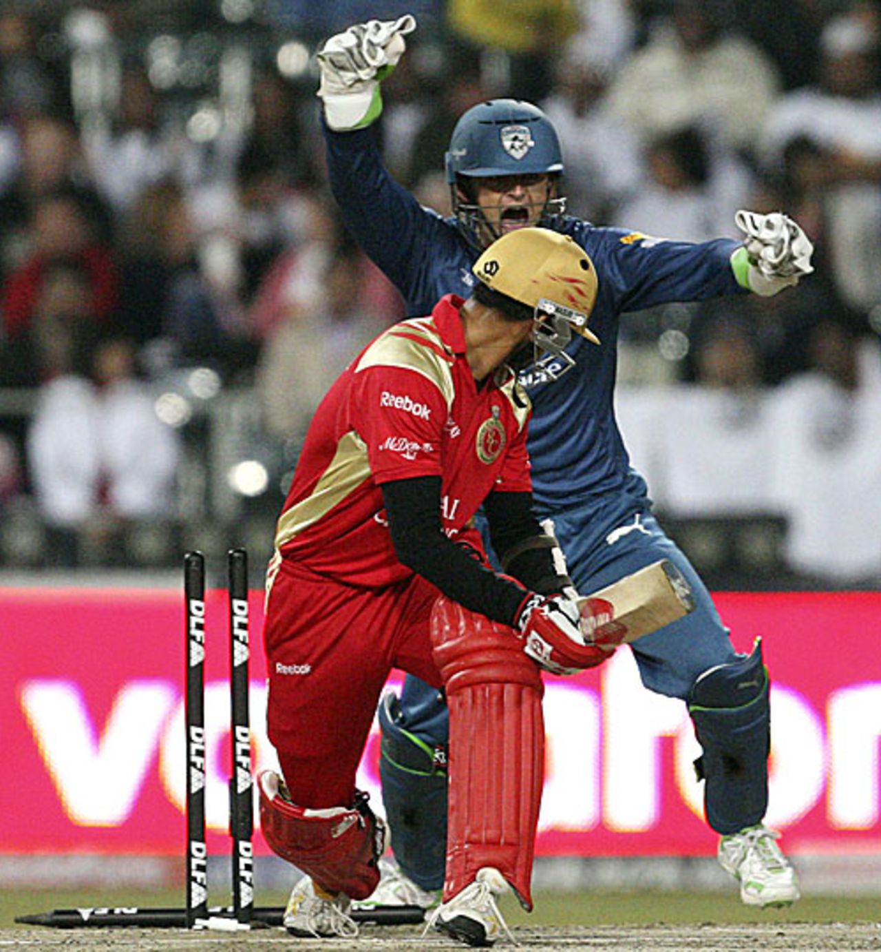 Rahul Dravid loses his leg stump to Harmeet Singh, Royal Challengers Bangalore v Deccan Chargers, IPL, final, Johannesburg, May 24, 2009