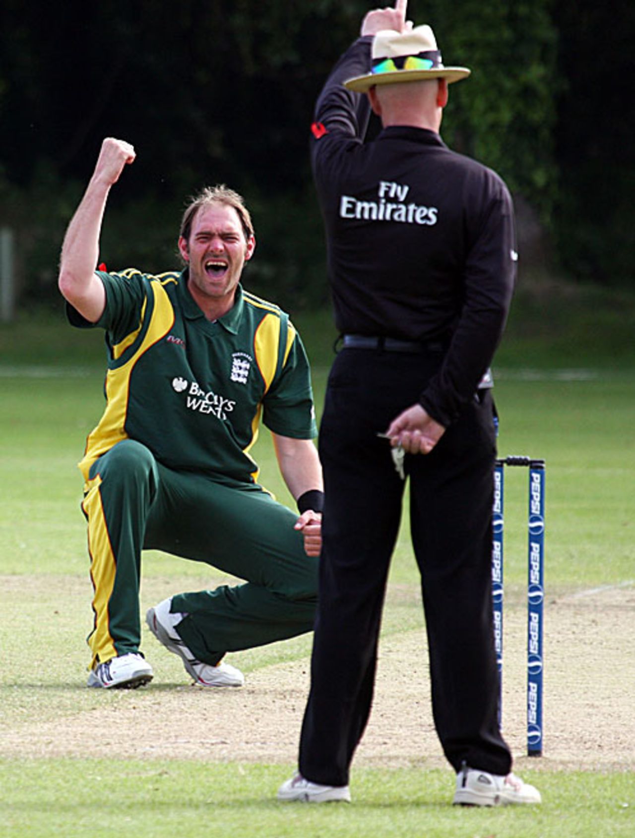 Lee Savident successfully appeals for a wicket, Guernsey v Bahrain, ICC World Cricket League Division Seven, final, Castel, May 24, 2009 