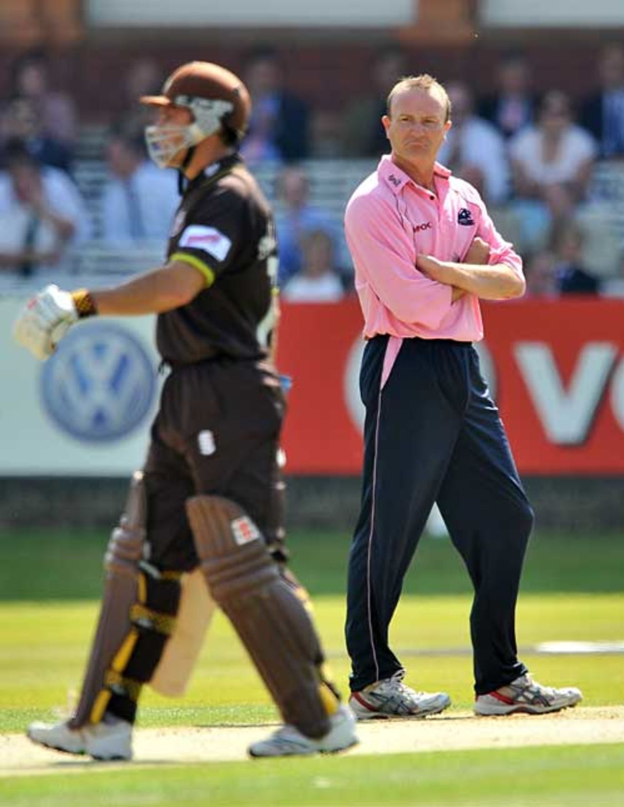 Shaun Udal isn't impressed as Surrey pile up the runs, Middlesex v Surrey, Twenty20 Cup, Lord's, May 25, 2009