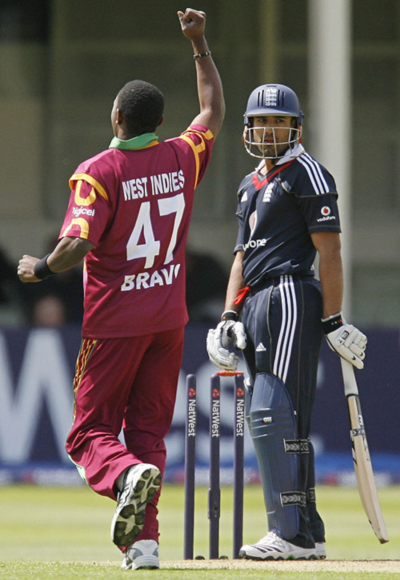 Ravi Bopara is bowled for 49 by Dwayne Bravo, England v West Indies, 3rd ODI, Edgbaston, May 26, 2009