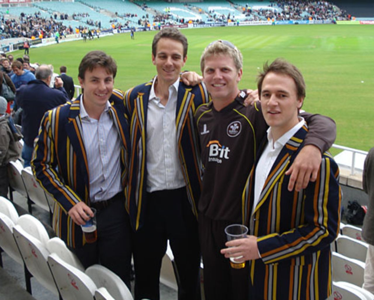 Stuart Meaker with admirers at The Oval, Essex v Surrey, Twenty20 Cup, Chelmsford, May 29, 2009