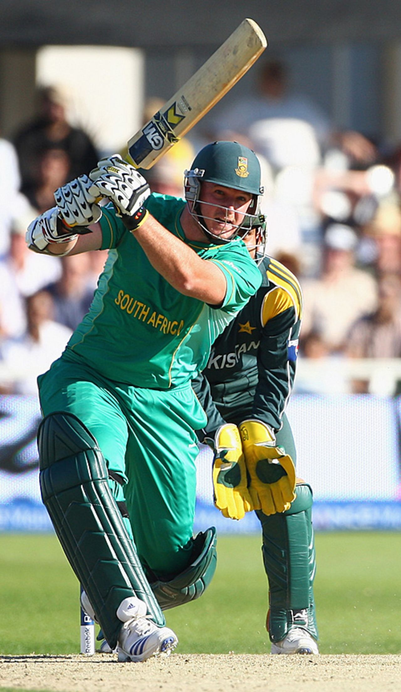 Graeme Smith bullies one down the ground during a slick 53-ball 70, South Africa v Pakistan, ICC World Twenty20, Trent Bridge, June 1, 2009
