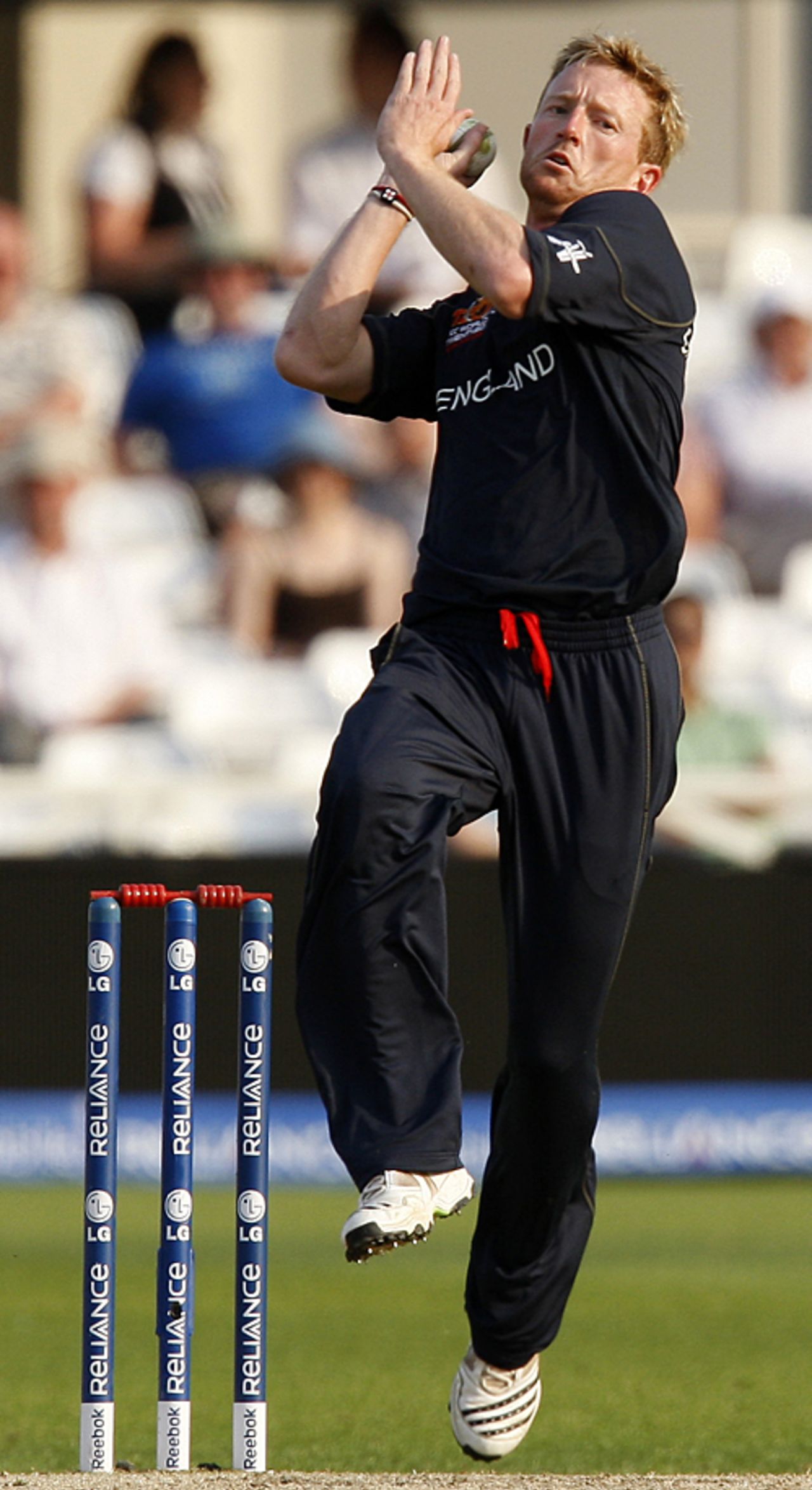 Paul Collingwood runs in hard, England v Scotland, ICC World Twenty20 warm-up match, Trent Bridge, June 2, 2009
