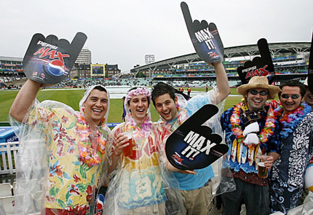 Fans liven up a gloomy morning, New Zealand v Scotland, ICC World Twenty20, The Oval, June 6, 2009
