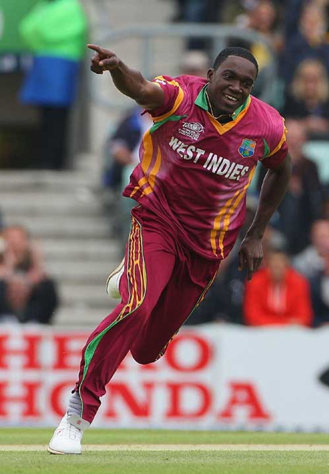 Jerome Taylor sets off in celebration, Australia v West Indies, ICC World Twenty20, The Oval, June 6, 2009