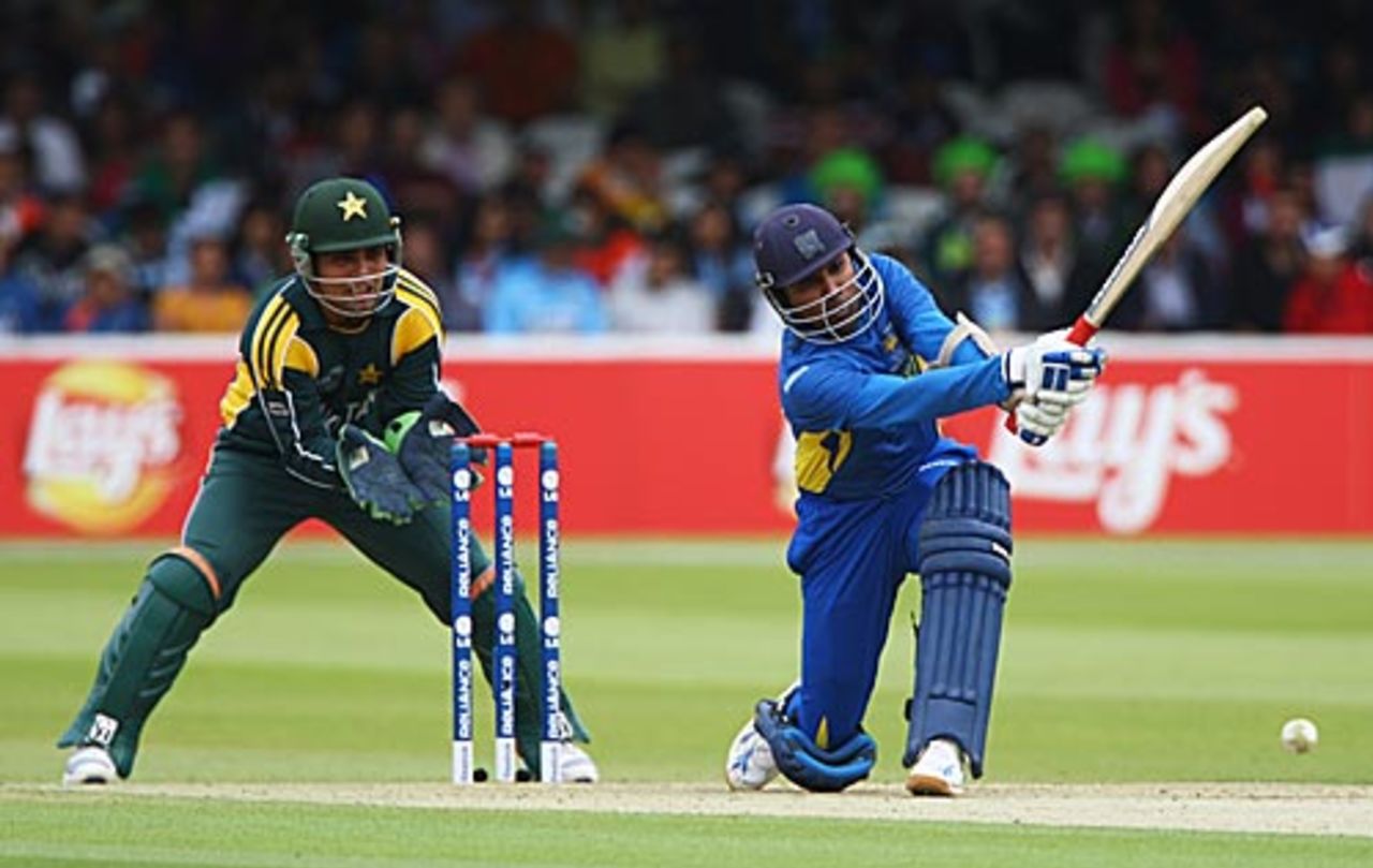 Mahela Jayawardene swings, Pakistan v Sri Lanka, ICC World Twenty20 Super Eights, Lord's, June 12, 2009