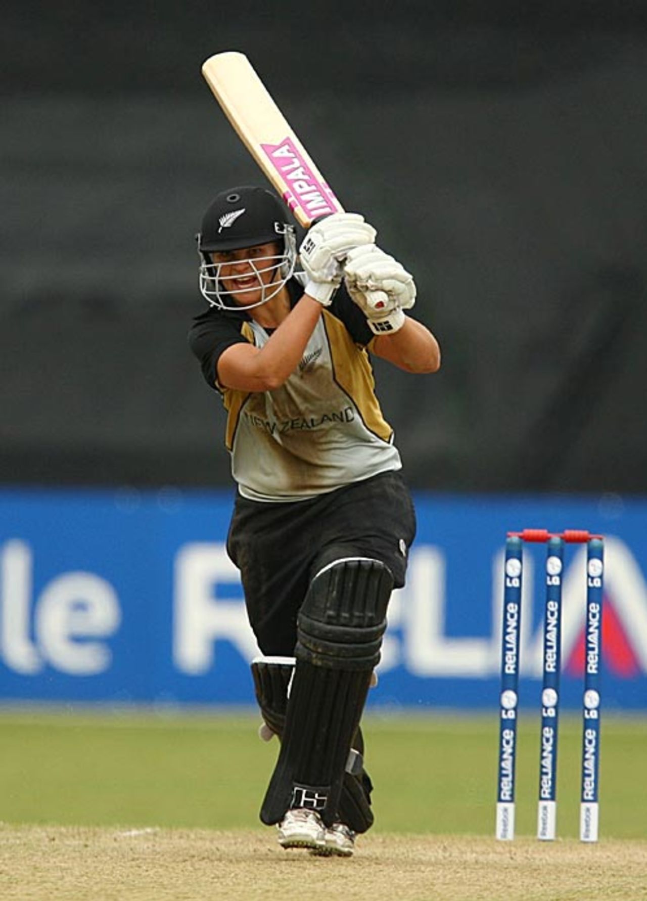 Suzie Bates drives, Australia v New Zealand, ICC Women's World Twenty20, Taunton, June 12, 2009