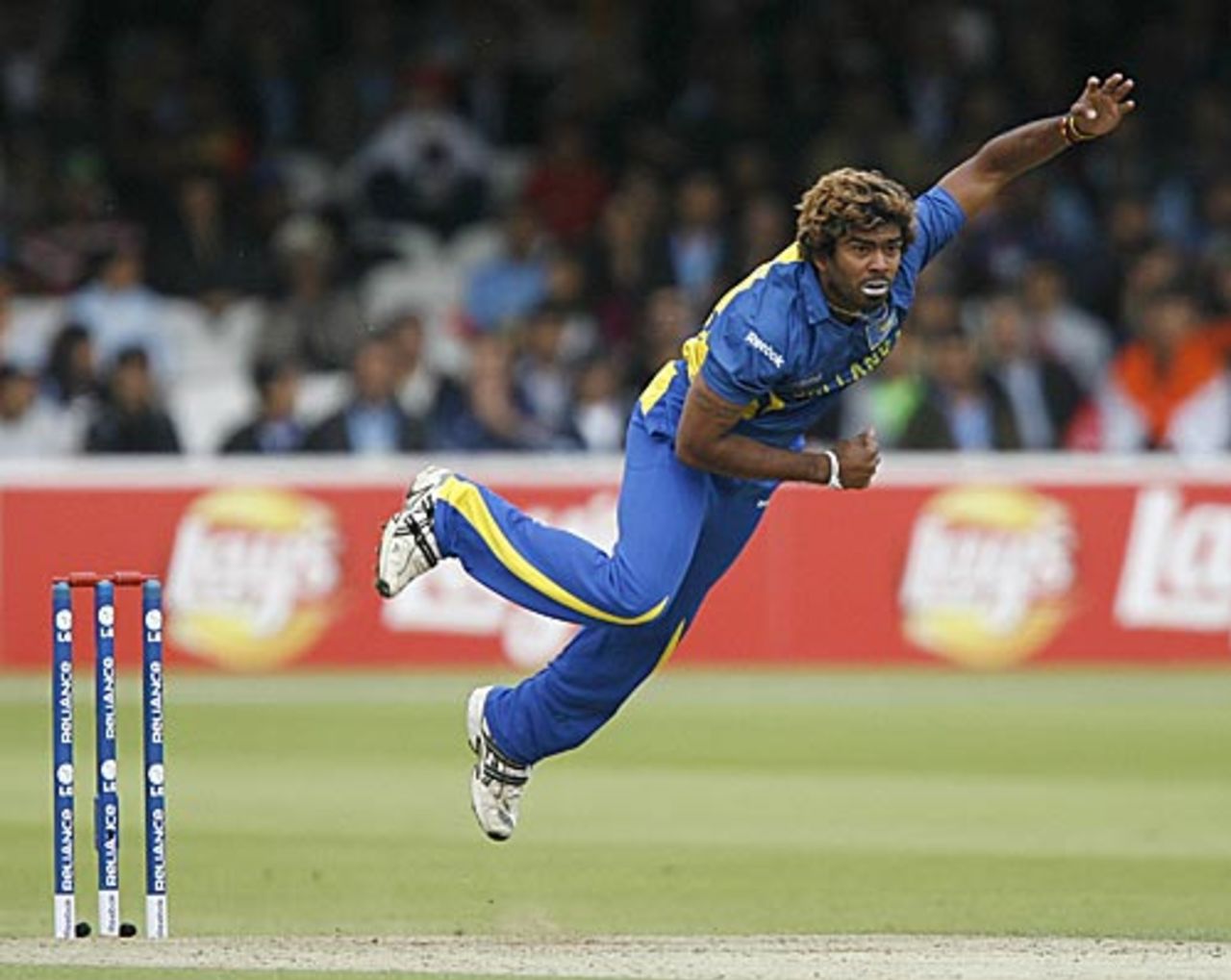Lasith Malinga bowls, Pakistan v Sri Lanka, ICC World Twenty20 Super Eights, Lord's, June 12, 2009