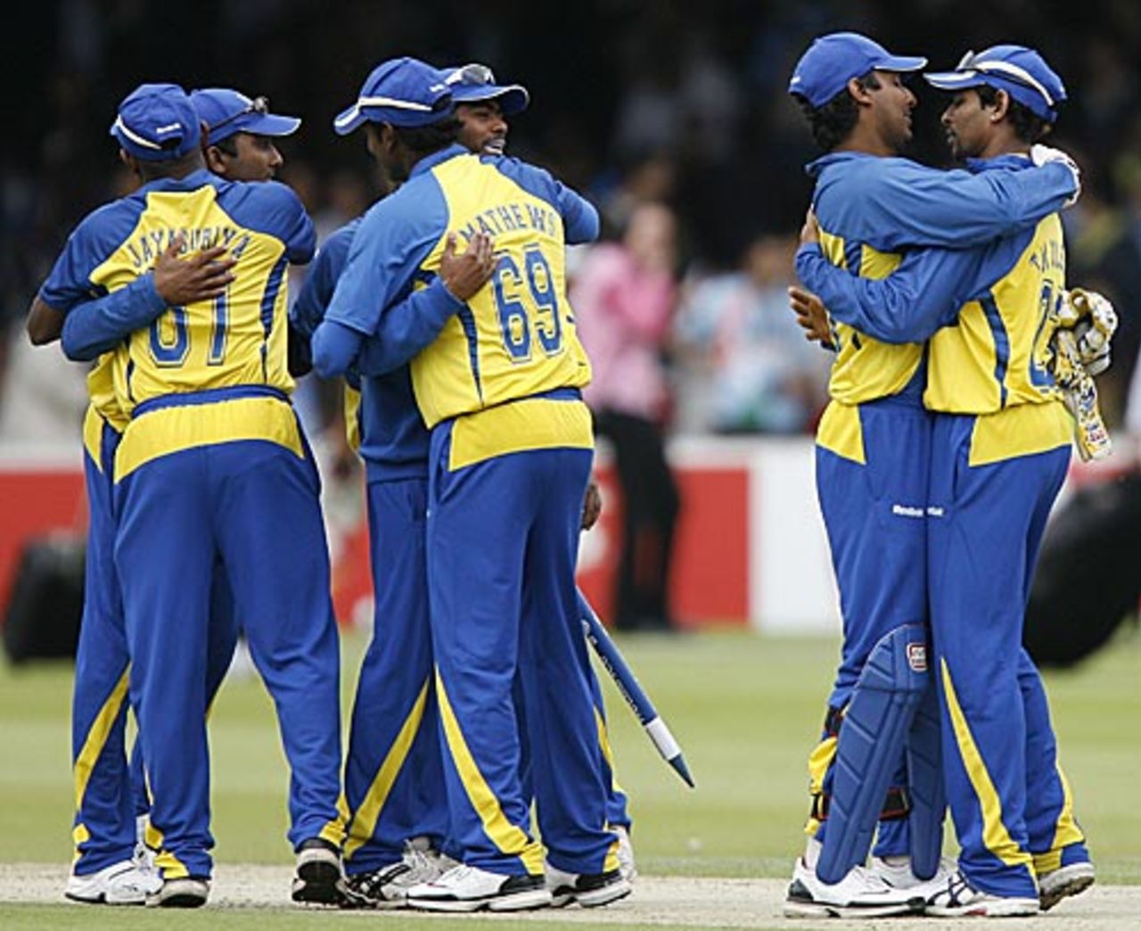 Sri Lanka celebrate their win, Pakistan v Sri Lanka, ICC World Twenty20 Super Eights, Lord's, June 12, 2009