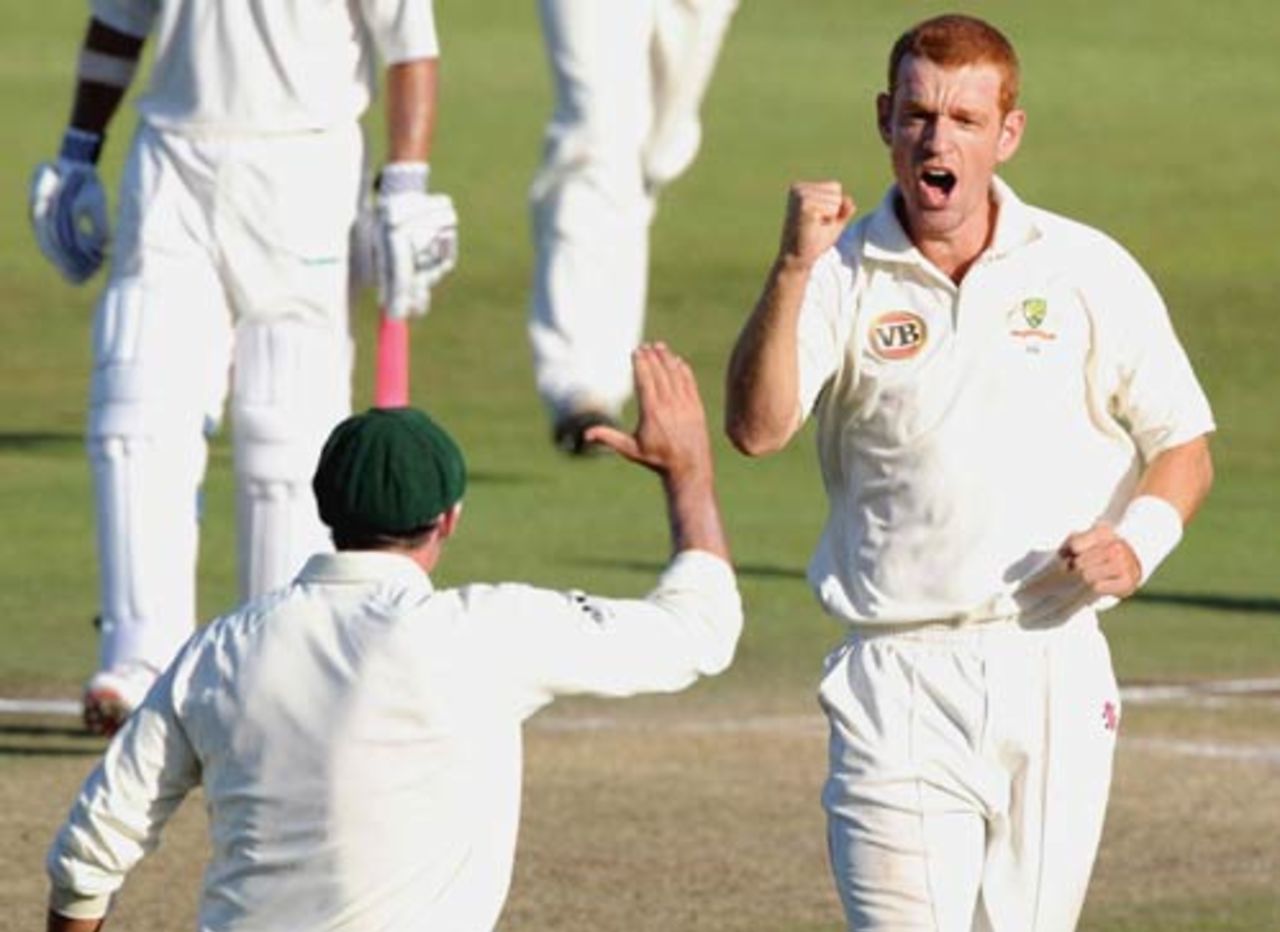 Andrew McDonald celebrates a wicket, South Africa v Australia, 2nd Test, Durban, 2nd day, March 7, 2009