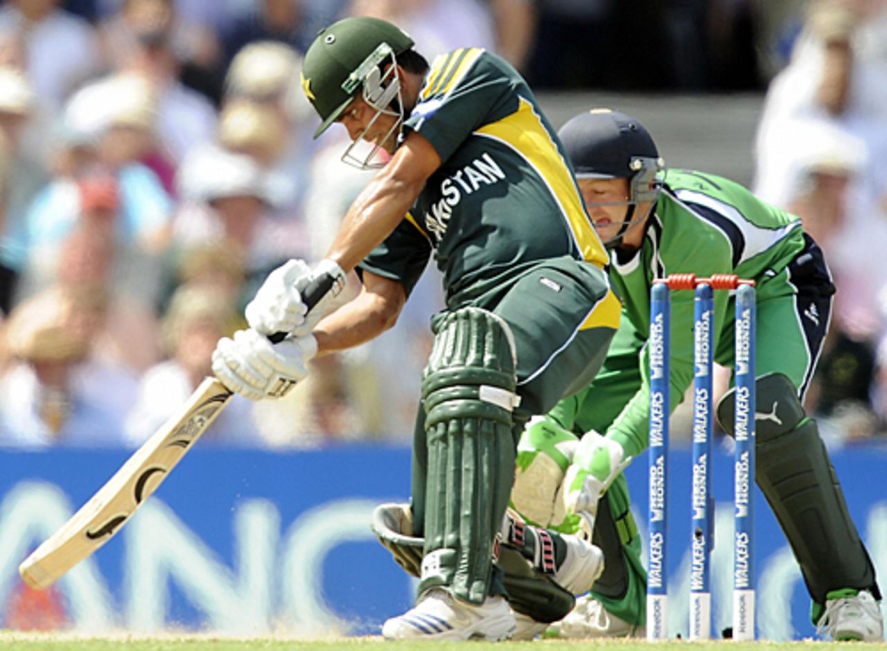 Kamran Akmal angles it on the off side, Ireland v Pakistan, ICC World Twenty20 Super Eights, The Oval, June 15, 2009
