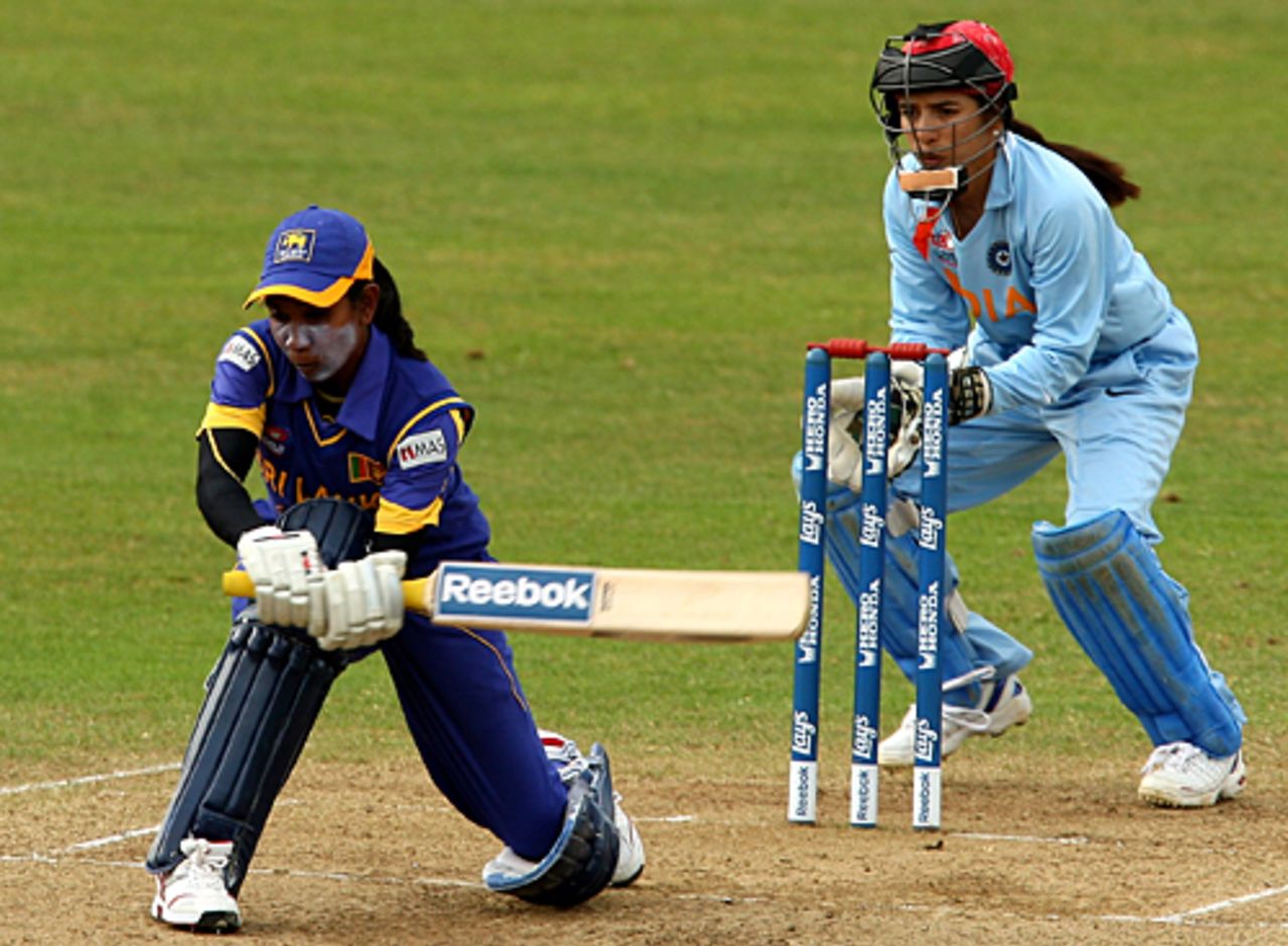 Deepika Rasangika employs the sweep, India v Sri Lanka, ICC Women's World Twenty20, Taunton, June 15, 2009