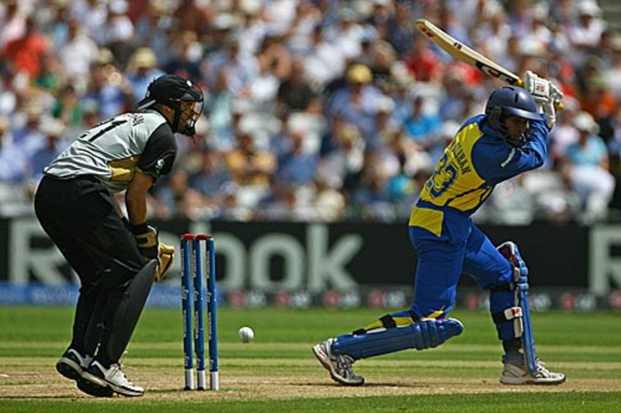 Tillakaratne Dilshan made a breezy 48, New Zealand v Sri Lanka, ICC World Twenty20 Super Eights, Trent Bridge, June 16, 2009 