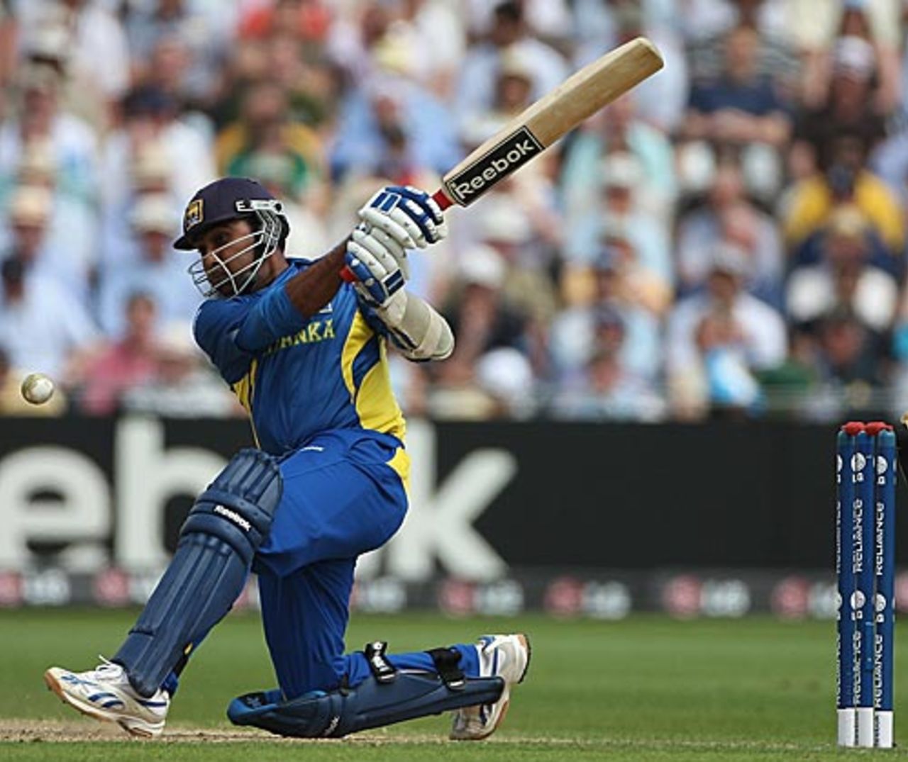 Mahela Jayawardene cracked an unbeaten 41, New Zealand v Sri Lanka, ICC World Twenty20 Super Eights, Trent Bridge, June 16, 2009 