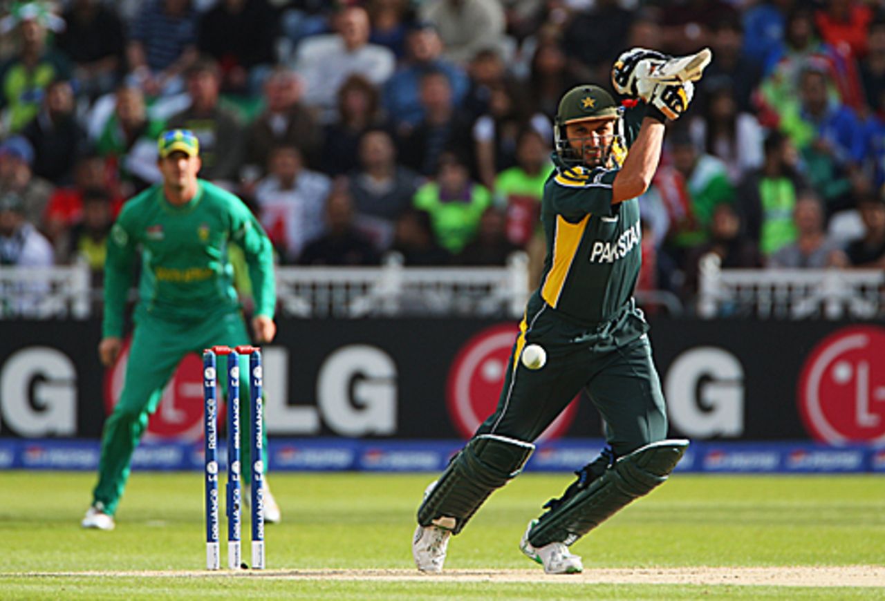 Shahid Afridi pushes it to point, Pakistan v South Africa, ICC World Twenty20, 1st semi-final, Trent Bridge, June 18, 2009