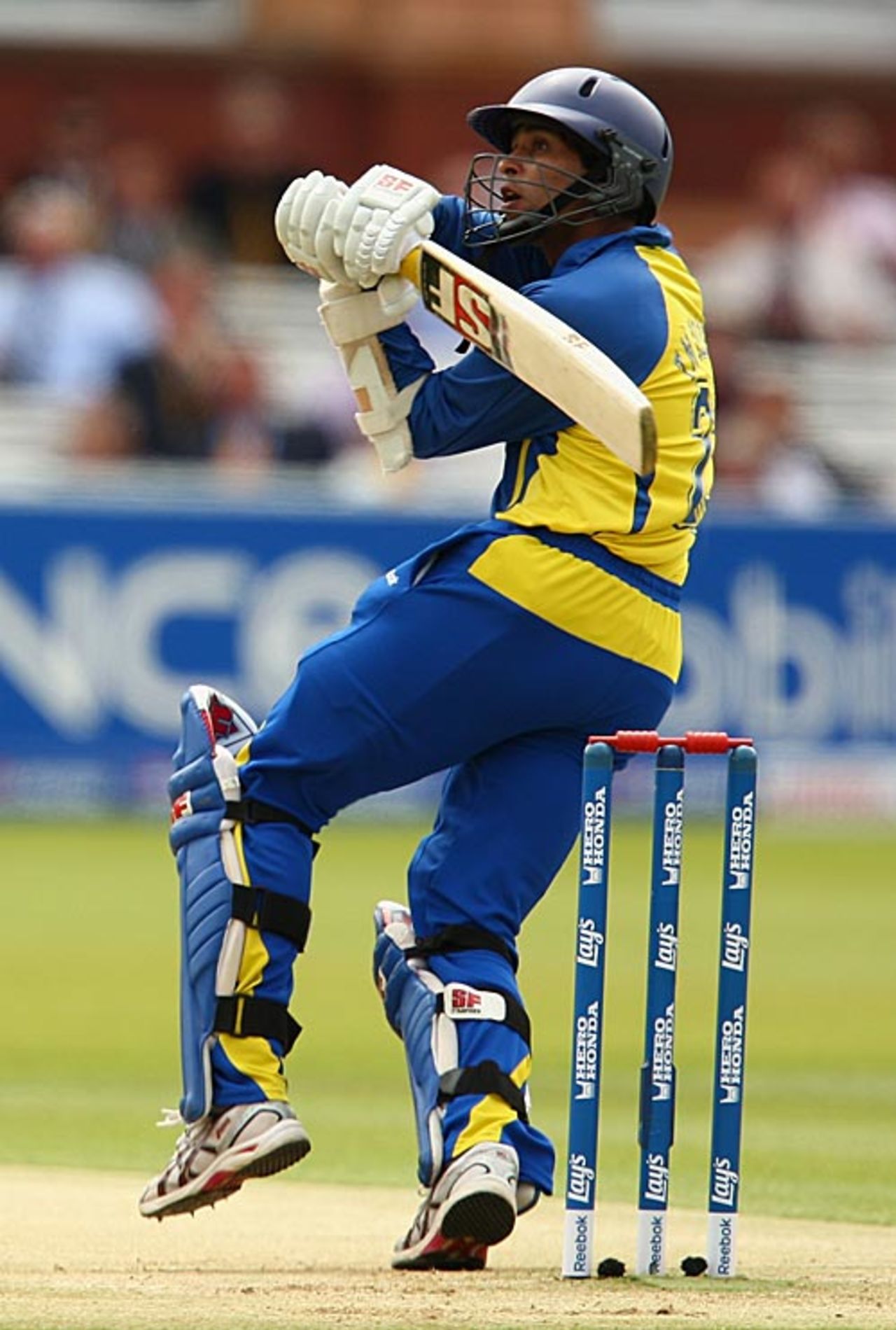 Tillakaratne Dilshan's miscued scoop cost him his wicket, Pakistan v Sri Lanka, ICC World Twenty20 final, Lord's, June 21, 2009