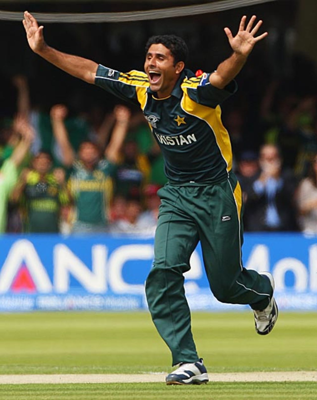 Abdul Razzaq rocked Sri Lanka's top order, Pakistan v Sri Lanka, ICC World Twenty20 final, Lord's, June 21, 2009