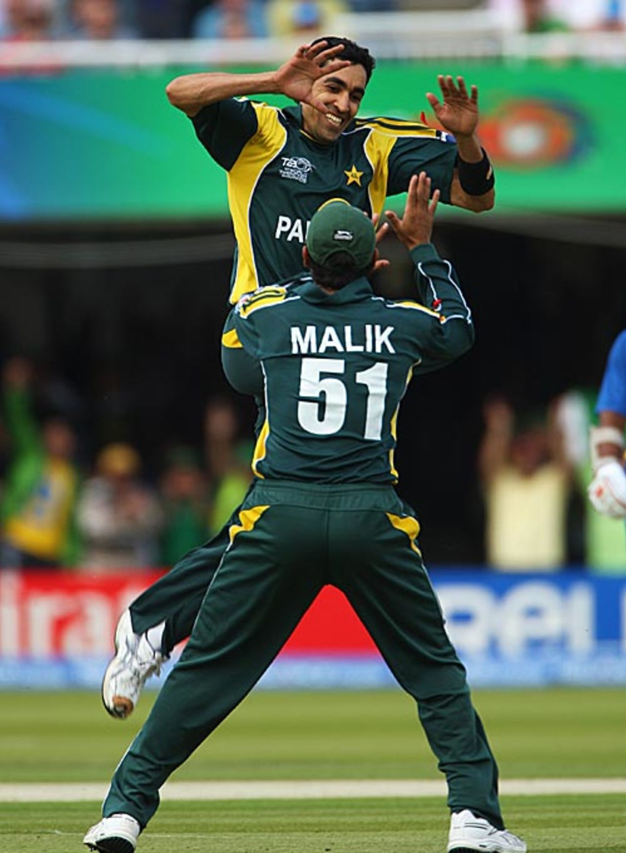 Umar Gul celebrates getting rid of Chamara Silva, Pakistan v Sri Lanka, ICC World Twenty20 final, Lord's, June 21, 2009 
