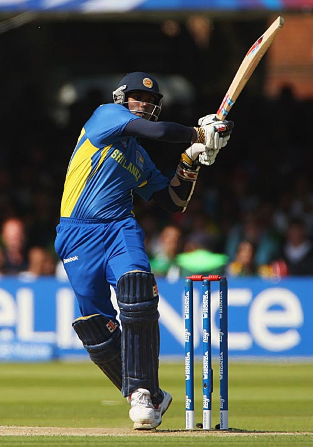 Angelo Mathews made a useful unbeaten 35, Pakistan v Sri Lanka, ICC World Twenty20 final, Lord's, June 21, 2009 
