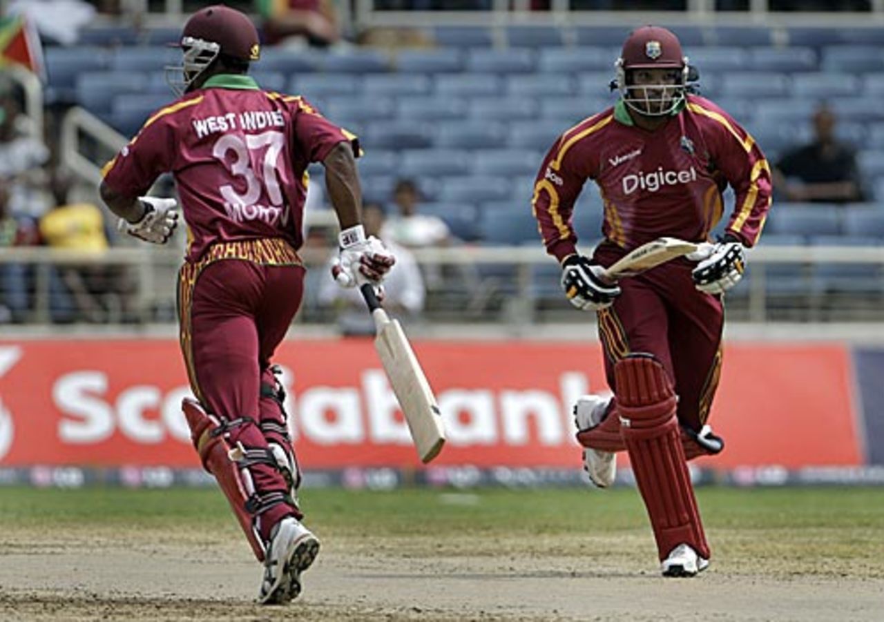 Chris Gayle and Runako Morton added 101 for the opening wicket, West Indies v India, 2nd ODI, Kingston, June 28, 2009 