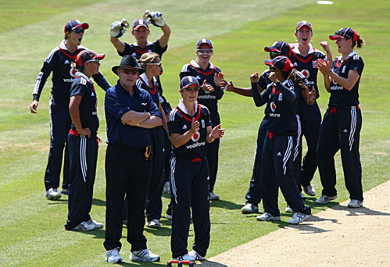 England players celebrate the run-out of Erin Osborne, England Women v Australia Women, 1st ODI, Chelmsford, June 29, 2009 