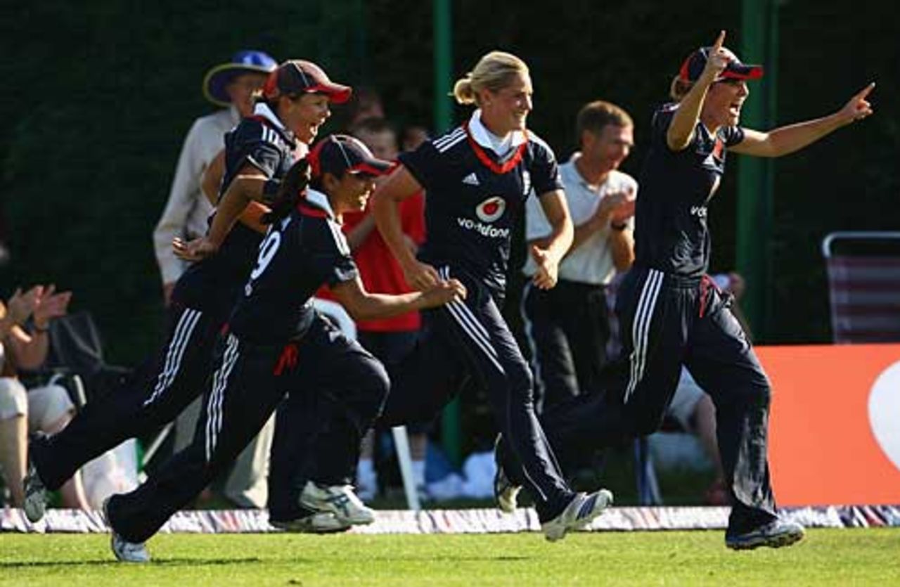 England sprint onto the field to celebrate their series-clinching last-ball win, England v Australia, 3rd women's ODI, Stratford, July 3, 2009 