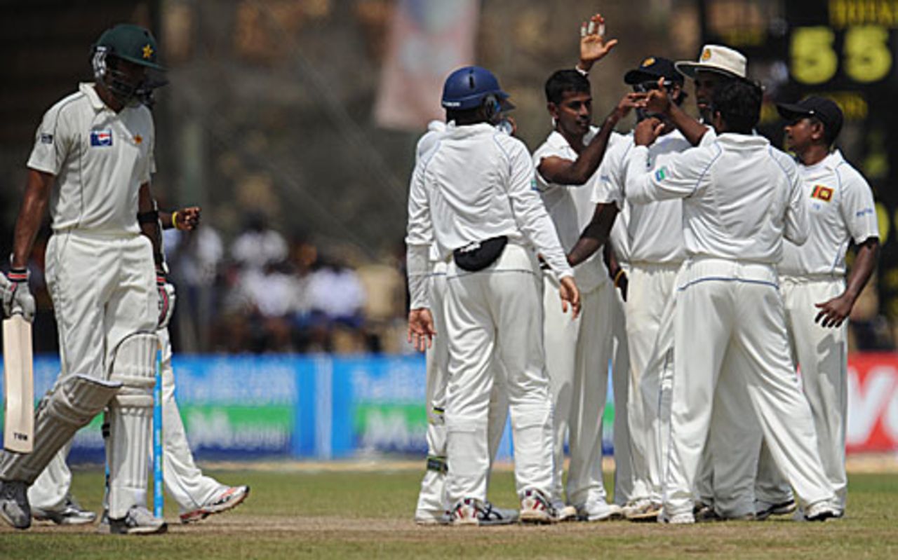 Nuwan Kulasekara picked up the wicket of Abdur Rauf, Pakistan v Sri Lanka, 1st Test, Galle, 2nd day, July 5, 2009 