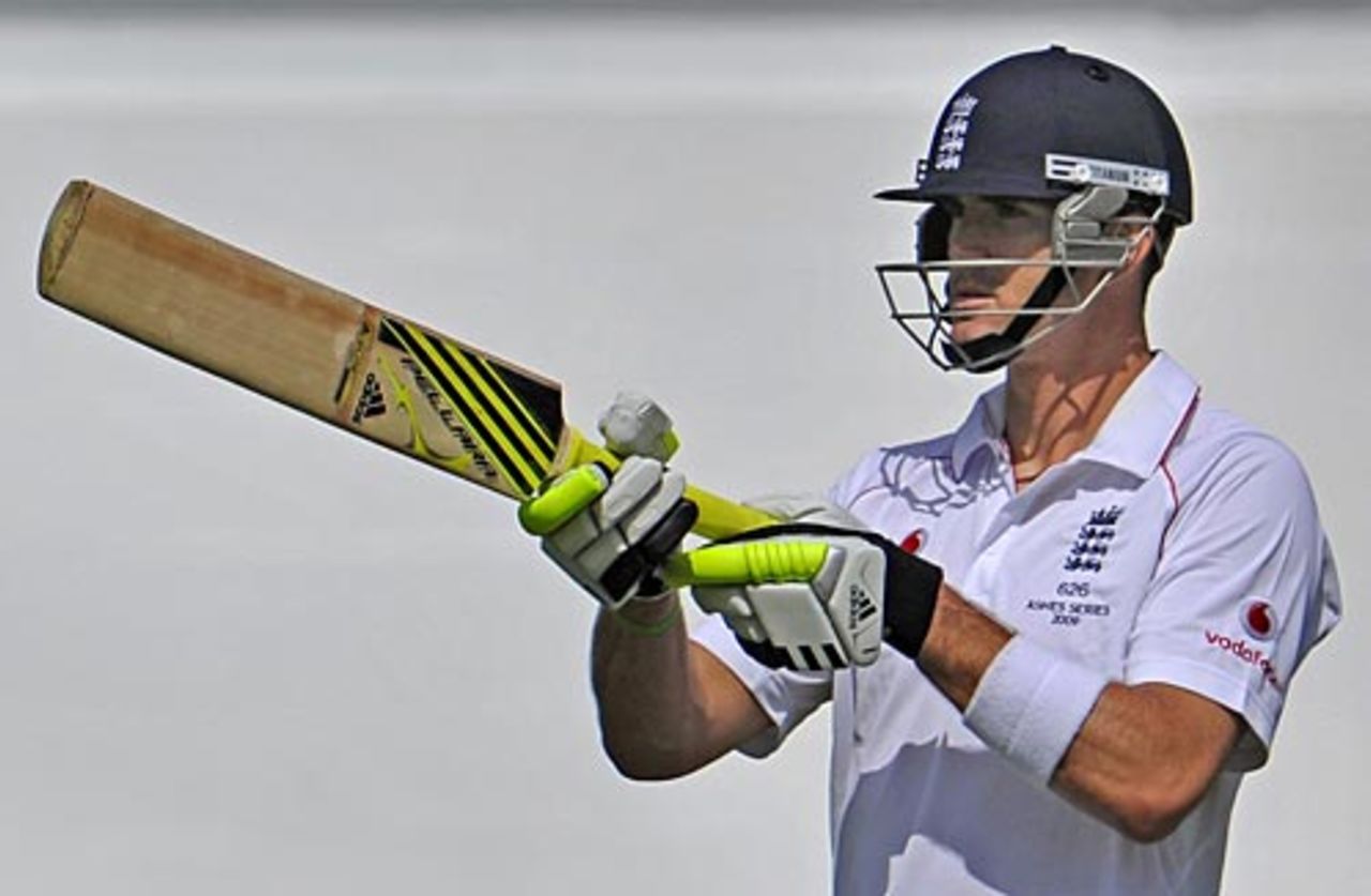 Kevin Pietersen brings up his fifty, England v Australia, 1st Test, Cardiff, 1st day, July 8, 2009