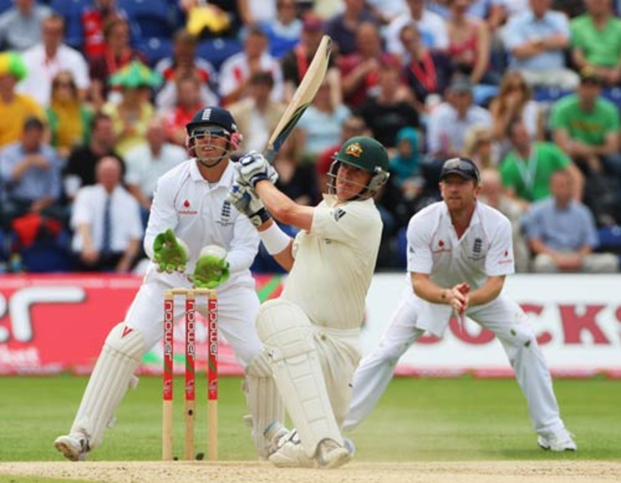 Marcus North goes over the top, England v Australia, 1st Test, Cardiff, 4th day, July 11, 2009
