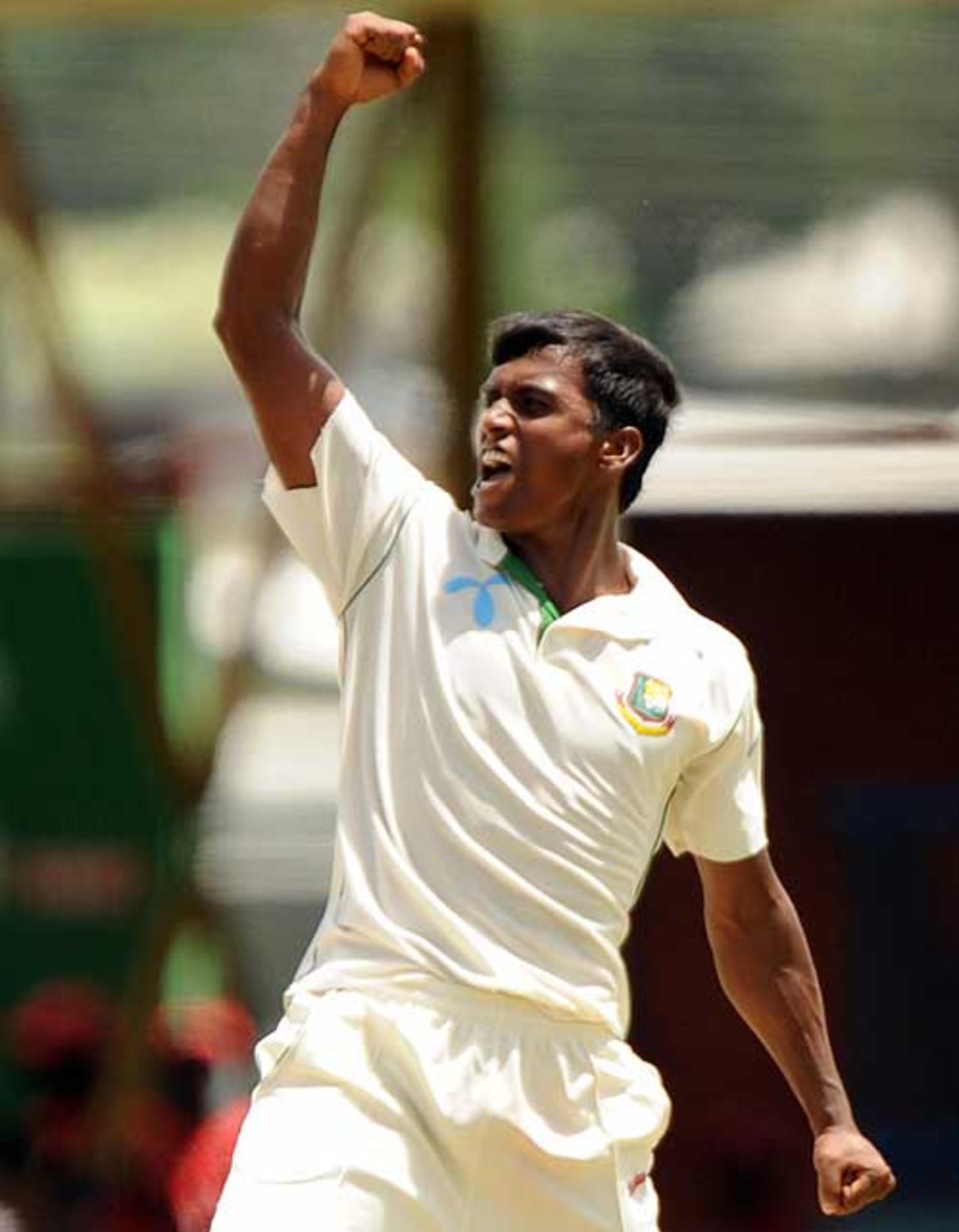 Rubel Hossain roars his delight at dismissing Ryan Austin, West Indies v Bangladesh, 1st Test, Kingstown, 3rd day, July 11, 2009