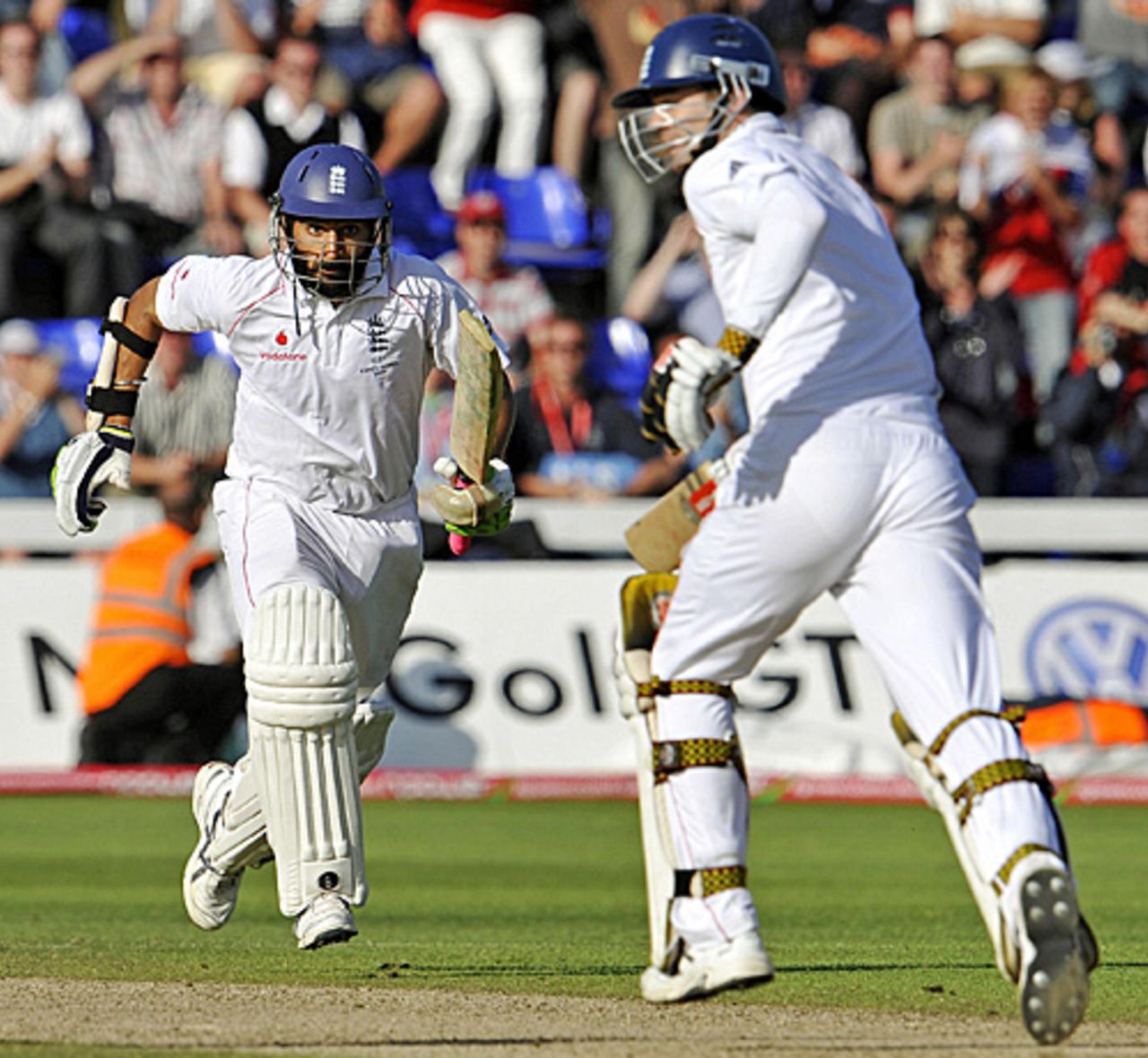 Monty Panesar and James Anderson steal a run during the most tense of evenings, England v Australia, 1st Test, Cardiff, 5th day, July 12, 2009