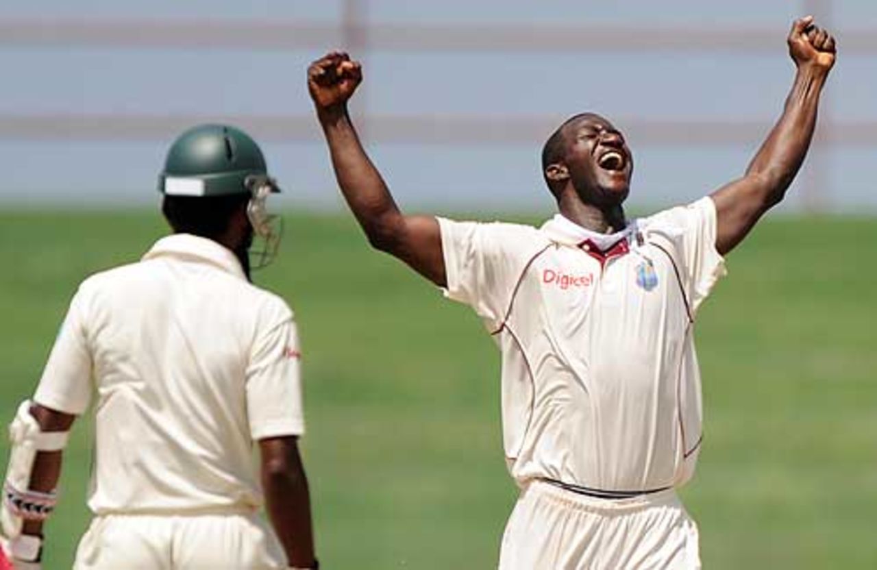 Jubilation for Darren Sammy after taking five, West Indies v Bangladesh, 1st Test, Kingstown, 5th day, July 13, 2009