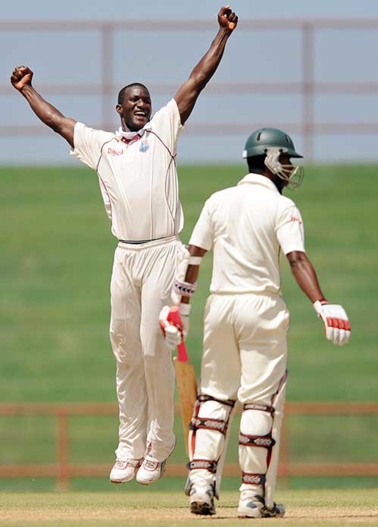 Darren Sammy celebrates a wicket during a lethal spell, West Indies v Bangladesh, 1st Test, Kingstown, 5th day, July 13, 2009
