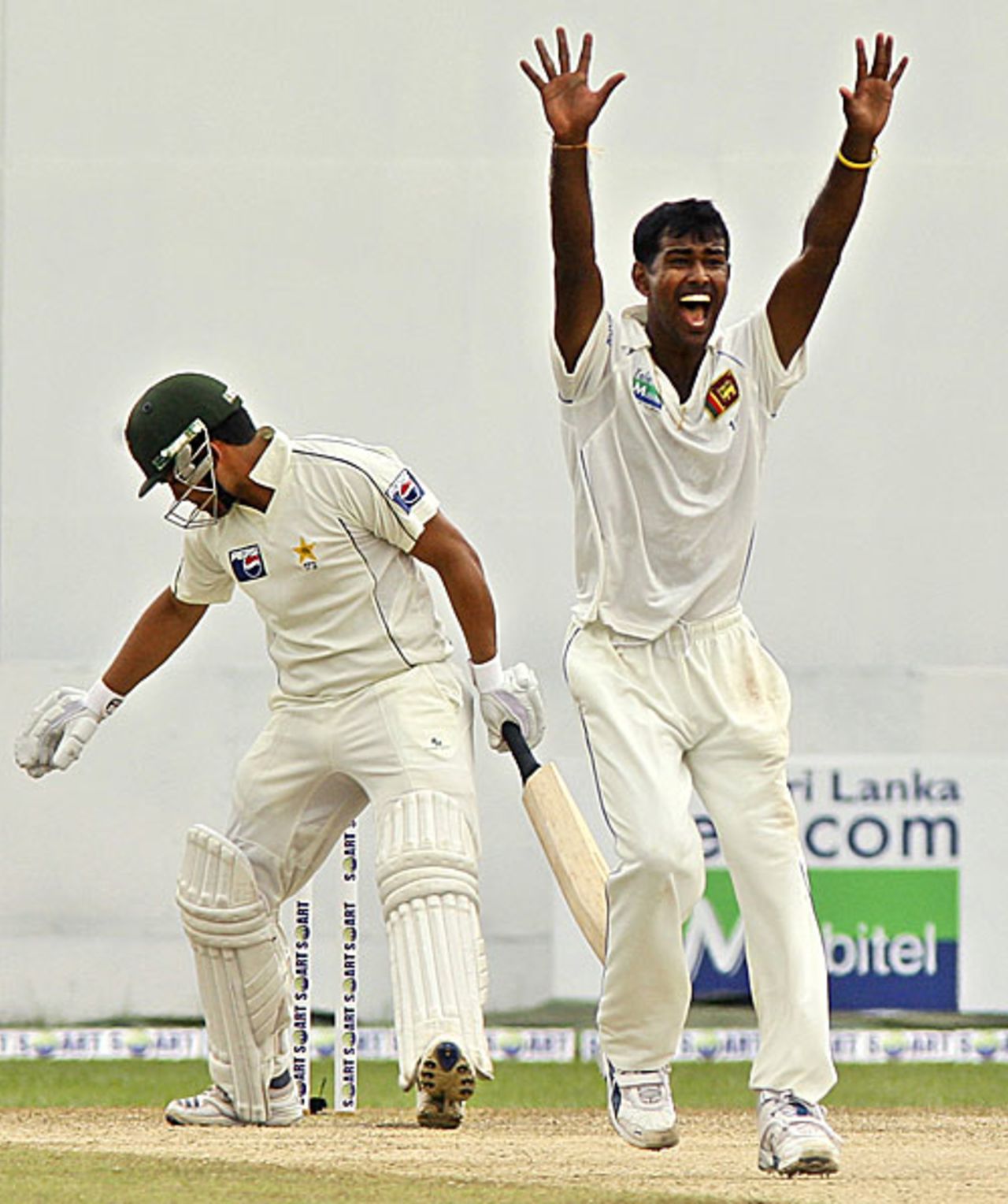 Nuwan Kulasekara traps Kamran Akmal in front, Sri Lanka v Pakistan, 2nd Test, Colombo, 3rd day, July 14, 2009 