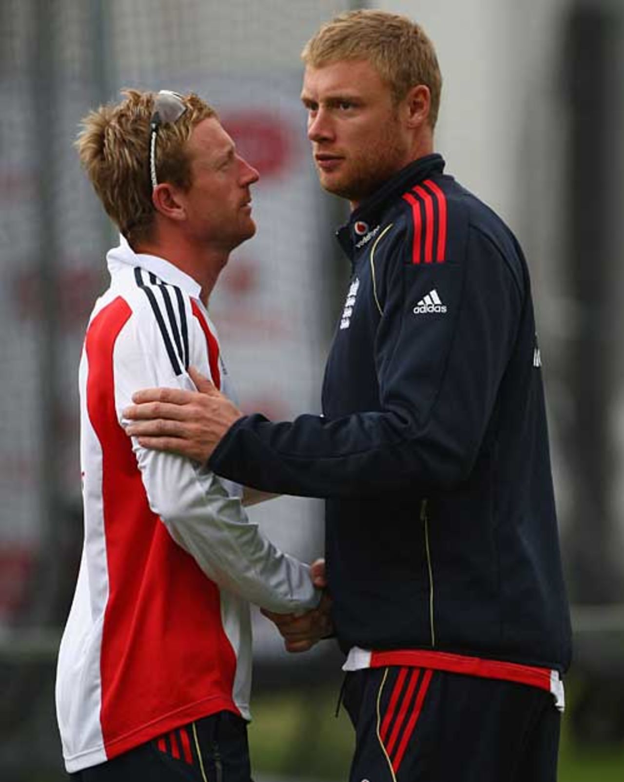 Andrew Flintoff shakes hands with Paul Collingwood after telling his team-mates of his retirement plans, Lord's, July 15, 2009